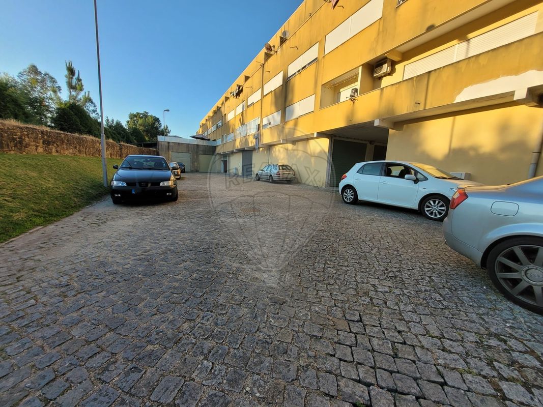 Garagem para venda