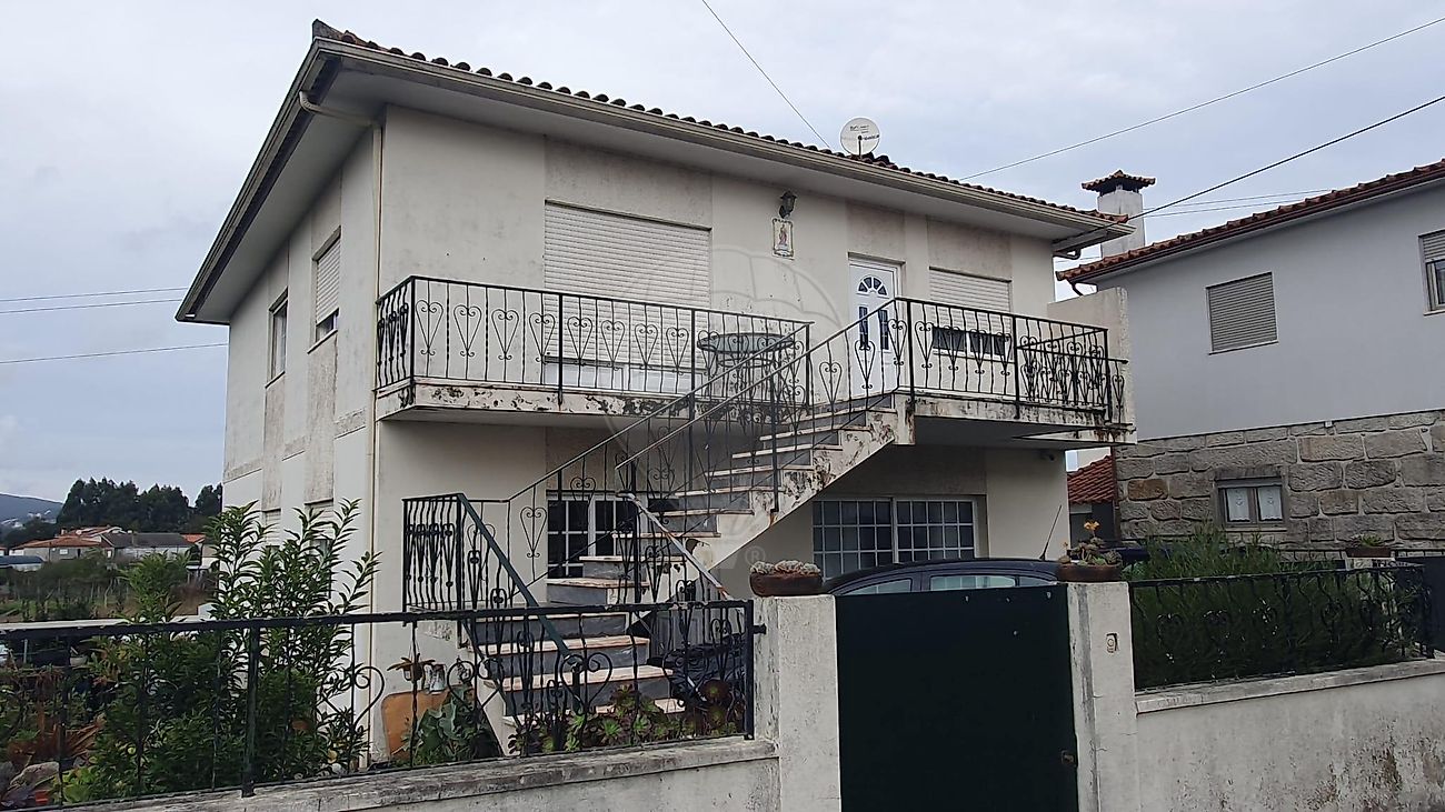 Moradia T5 para venda