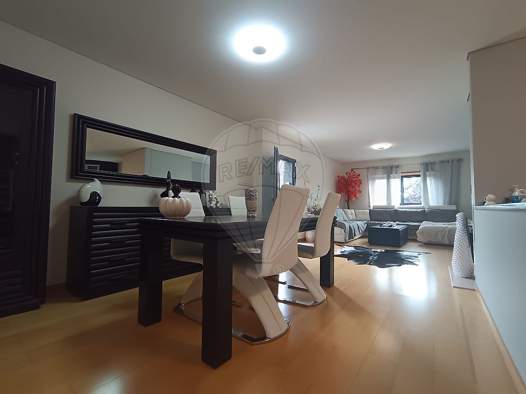 Apartamento T3 à venda em Amares
