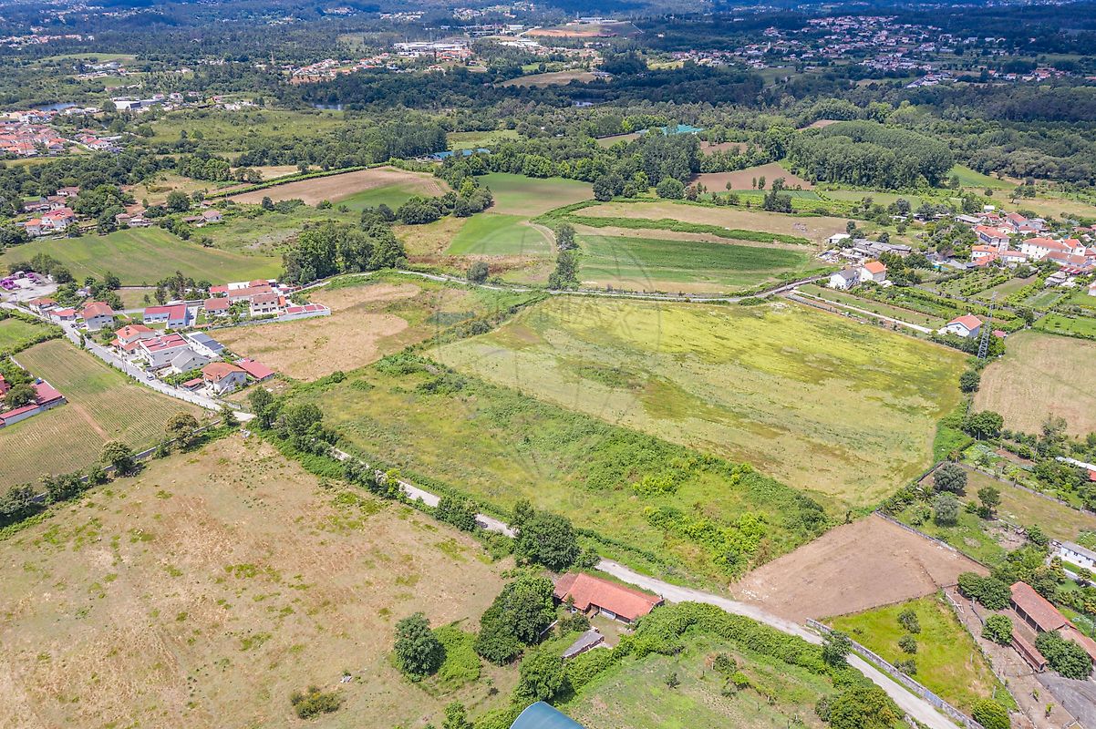Land for sale in Vila Verde, Portugal — €1,700,000