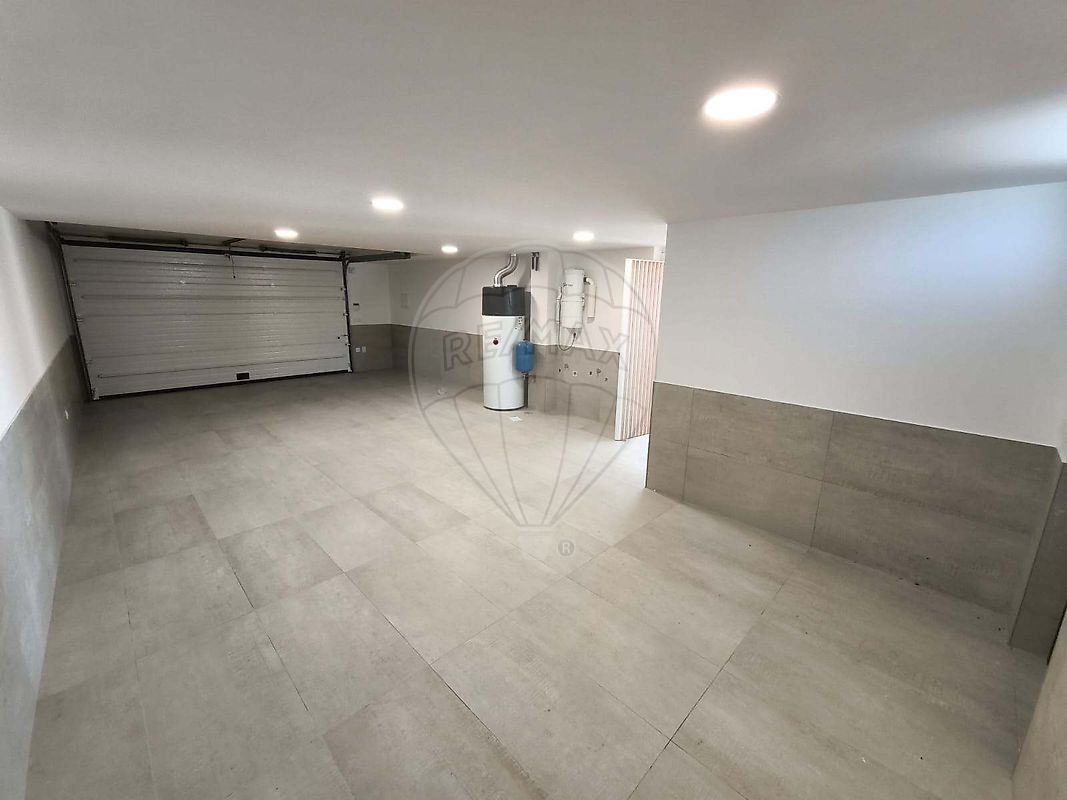 listing 126291125-32 picture-0