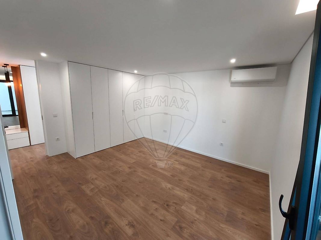 listing 126291125-32 picture-0
