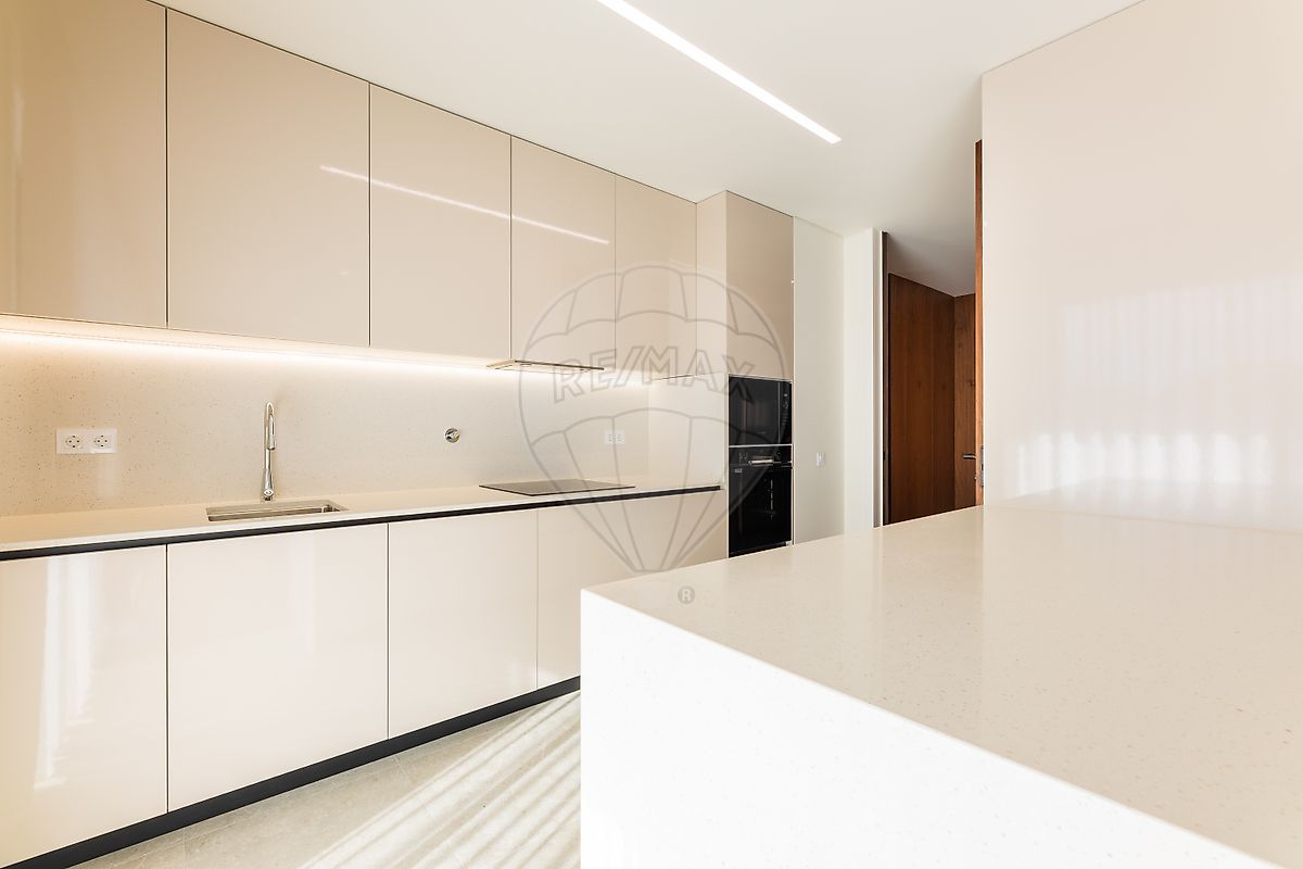 Apartamento T2 à venda em Maia