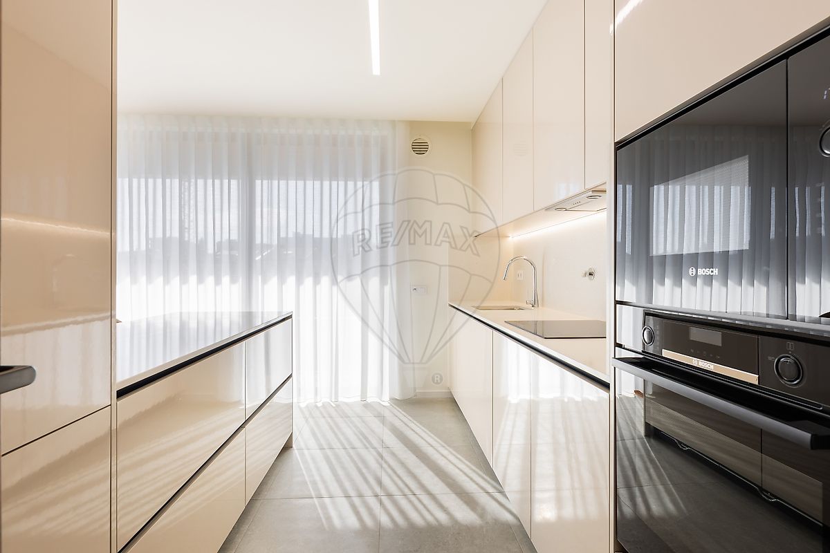 Apartamento T1 à venda em Maia