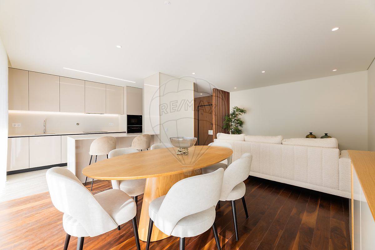 Apartamento T2 à venda em Maia