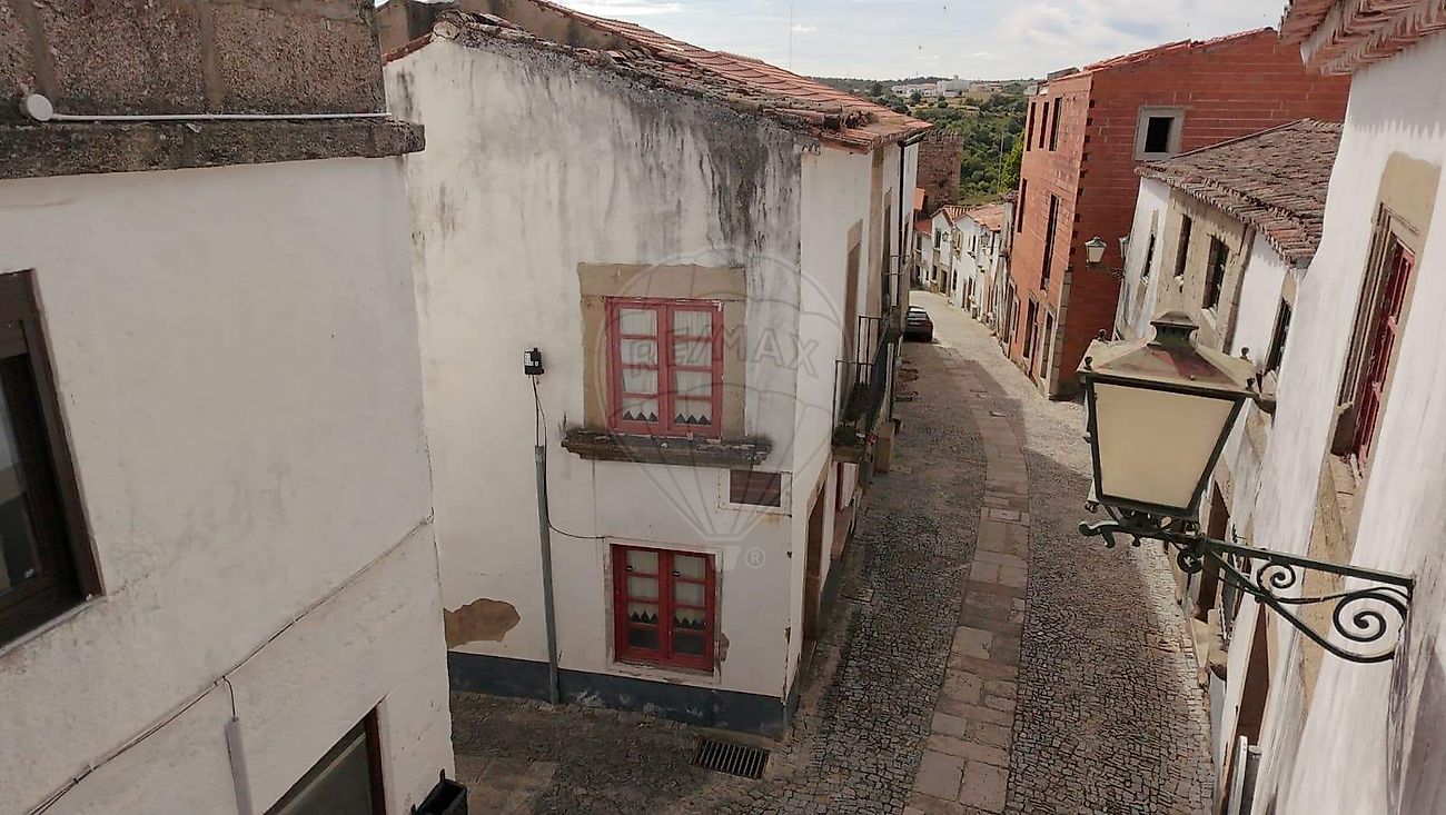 Moradia - Miranda do Douro, Miranda do Douro, Bragança