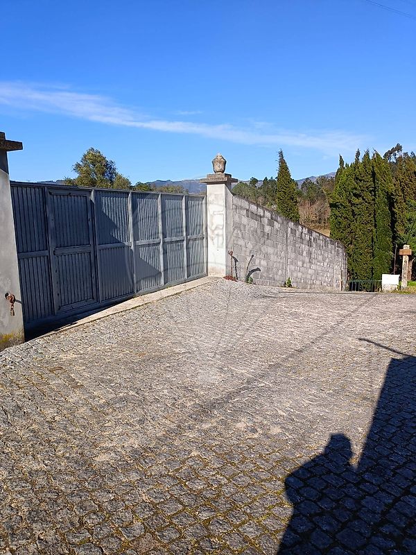 Terreno - Águas Santas e Moure, Póvoa de Lanhoso, Braga