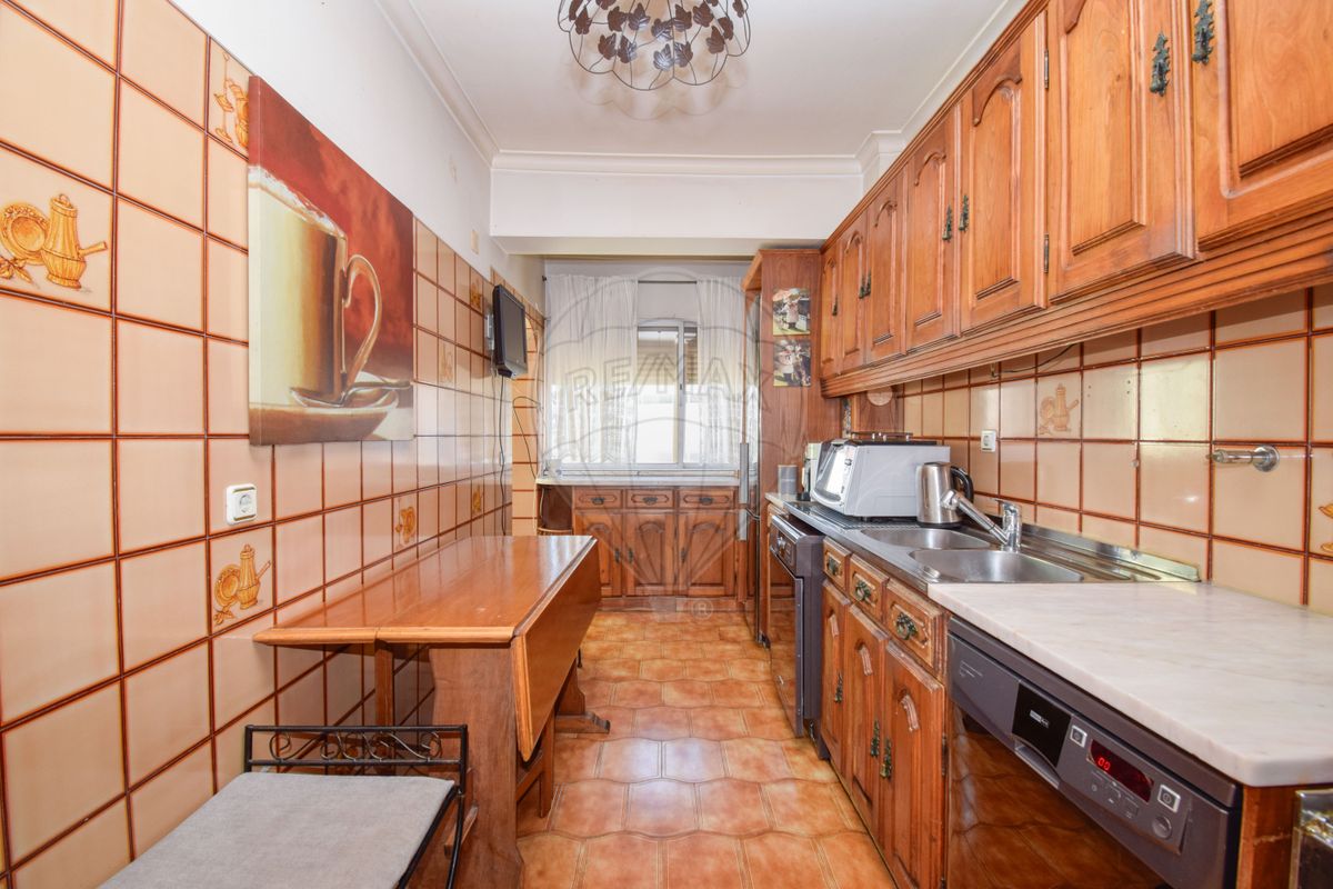 listing 126301003-104 picture-0
