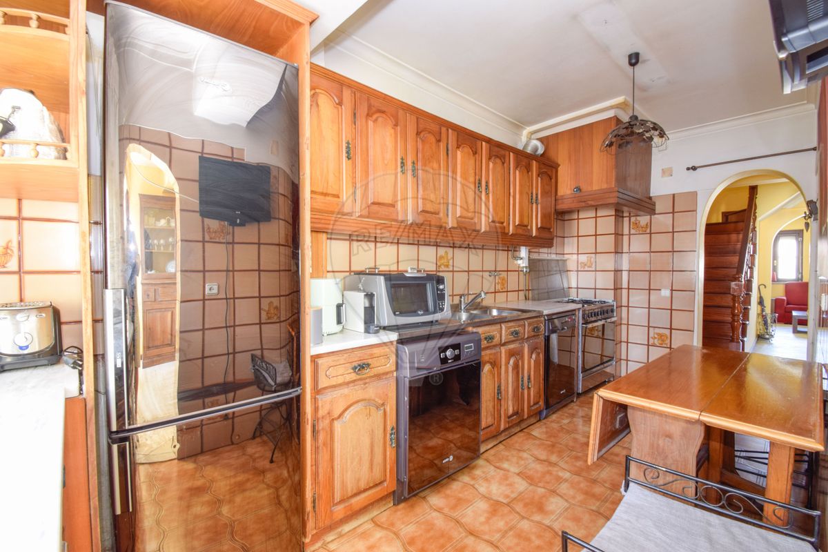 listing 126301003-104 picture-0