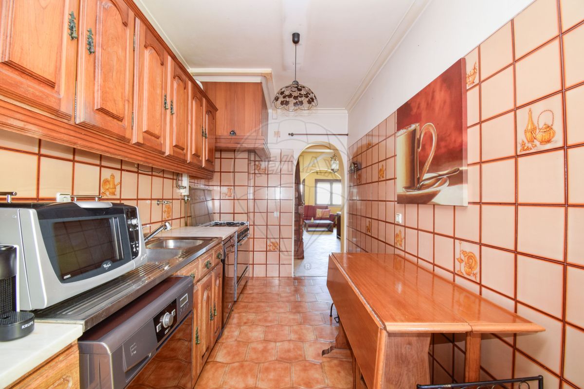 listing 126301003-104 picture-0