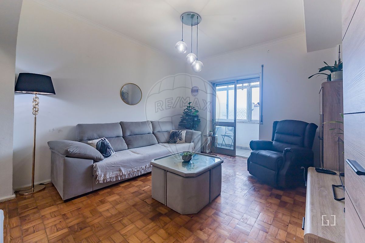 Apartamento T1 à venda em Amadora