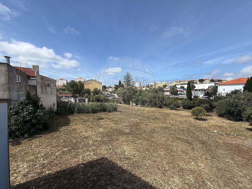 Apartamento T0 em São Domingos de Rana 3