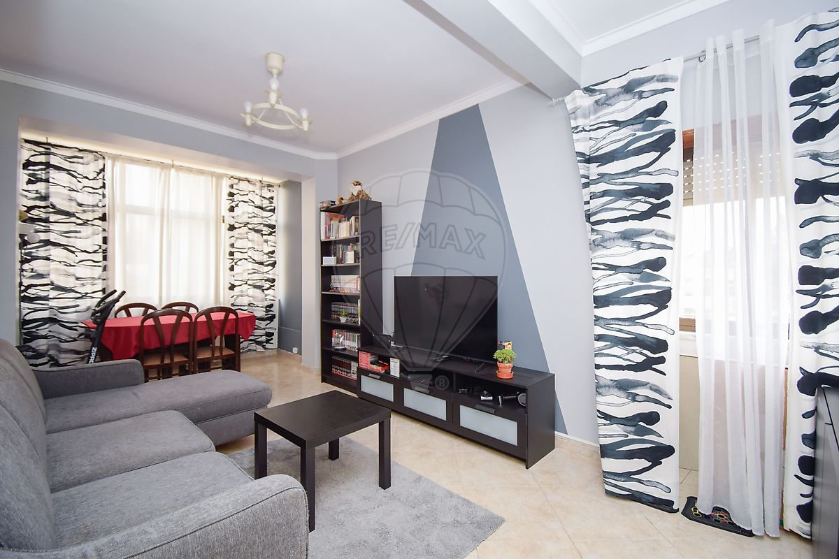 Apartamento T2 à venda em Sintra