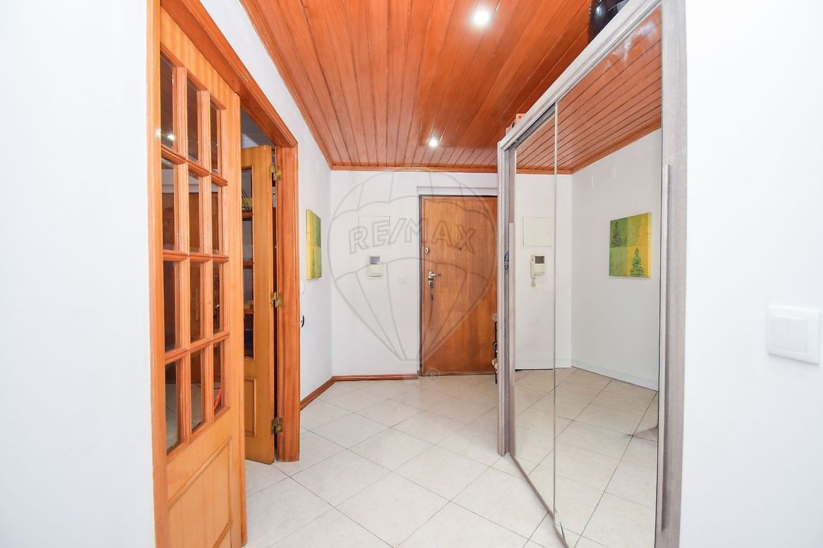 Apartamento T2 à venda em Rio de Mouro, Sintra — foto 2