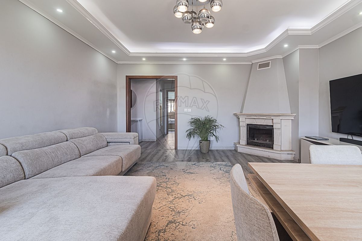 Apartamento T3 à venda em Sesimbra