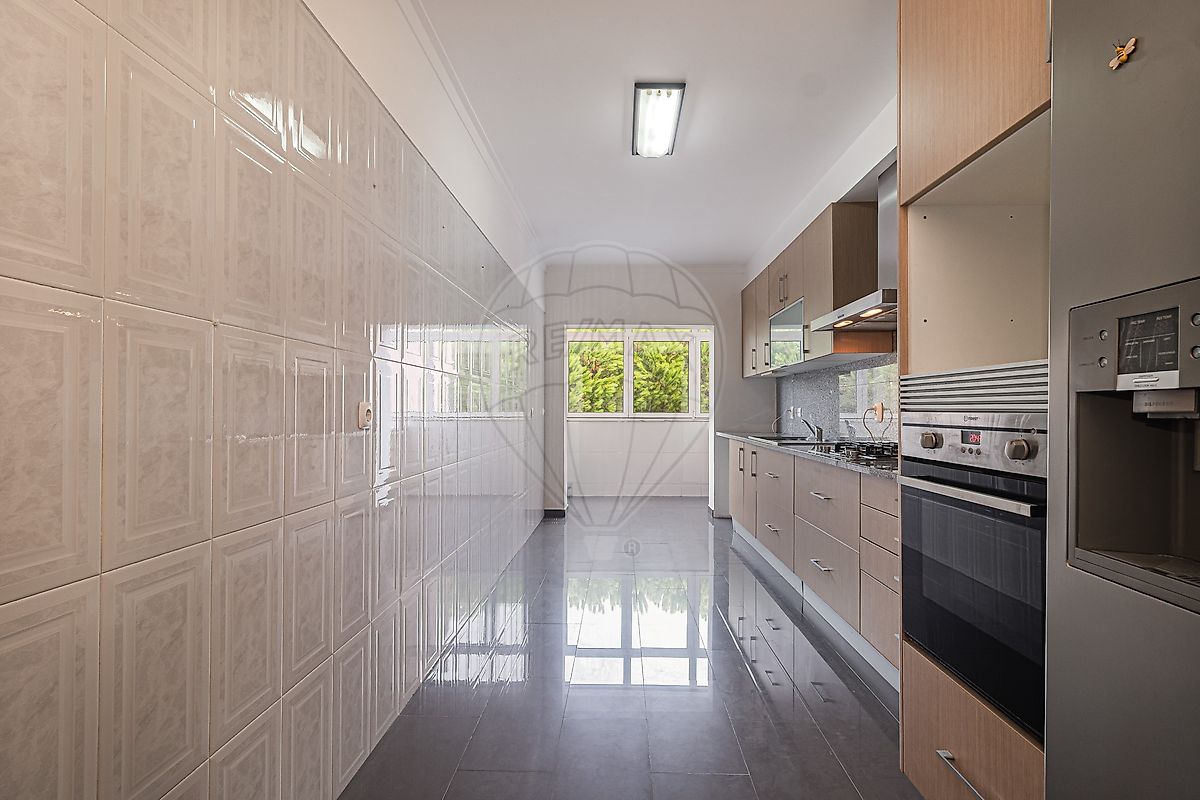 Apartamento T3 à venda em Sintra (Santa Maria e São Miguel, São Martinho e São Pedro de Penaferrim), Sintra — foto 4