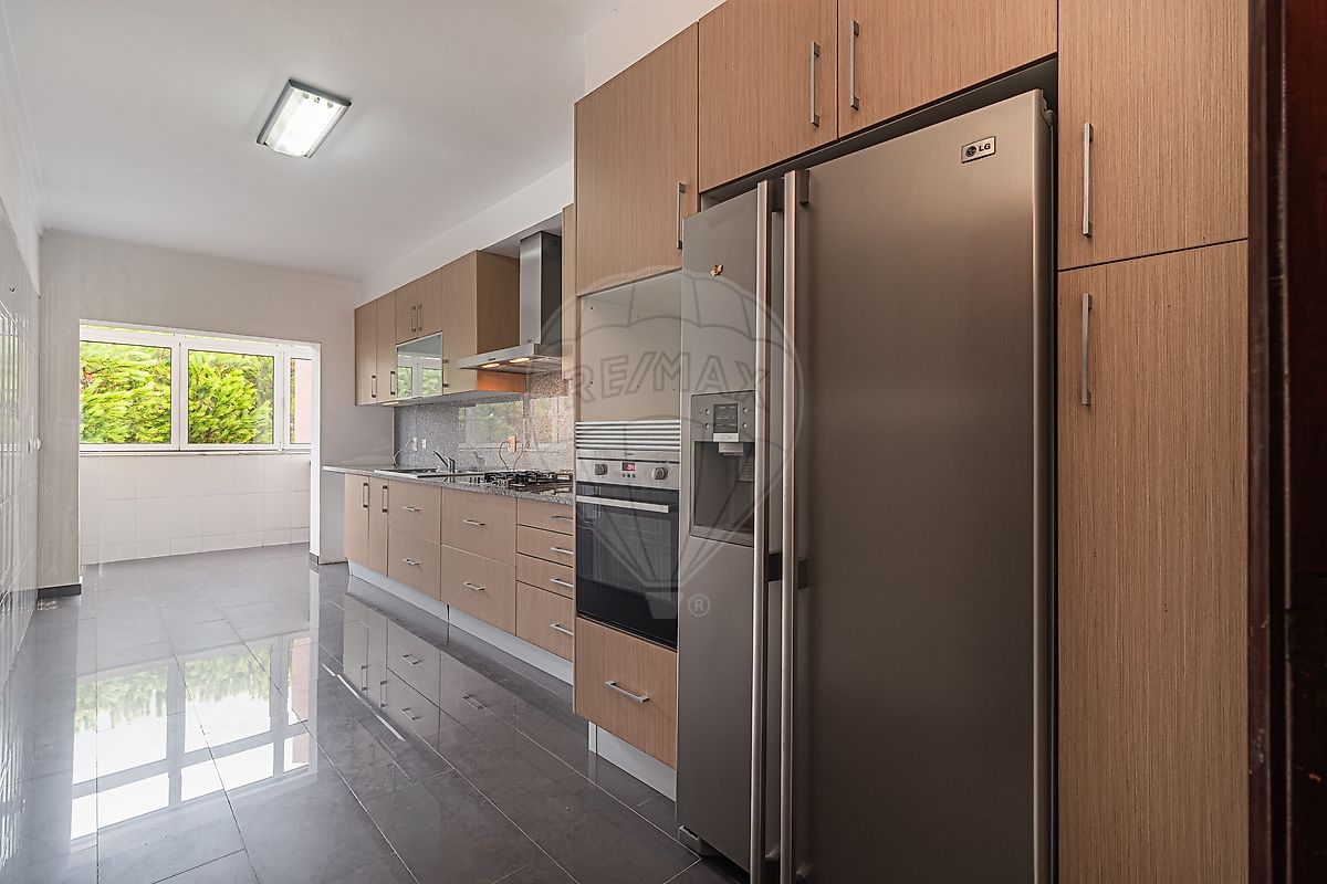Apartamento T3 em Sintra (Santa Maria e São Miguel, São Martinho e São Pedro de Penaferrim), €397.000