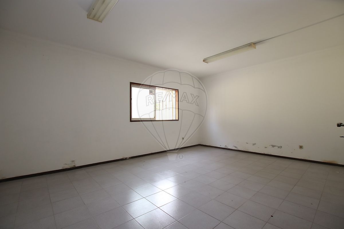 listing 121751324-119 picture-0