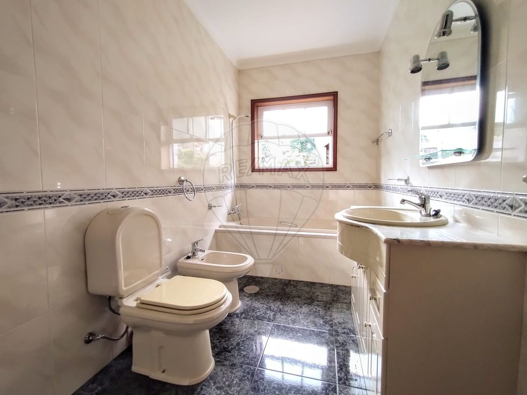 listing 126311008-16 picture-0