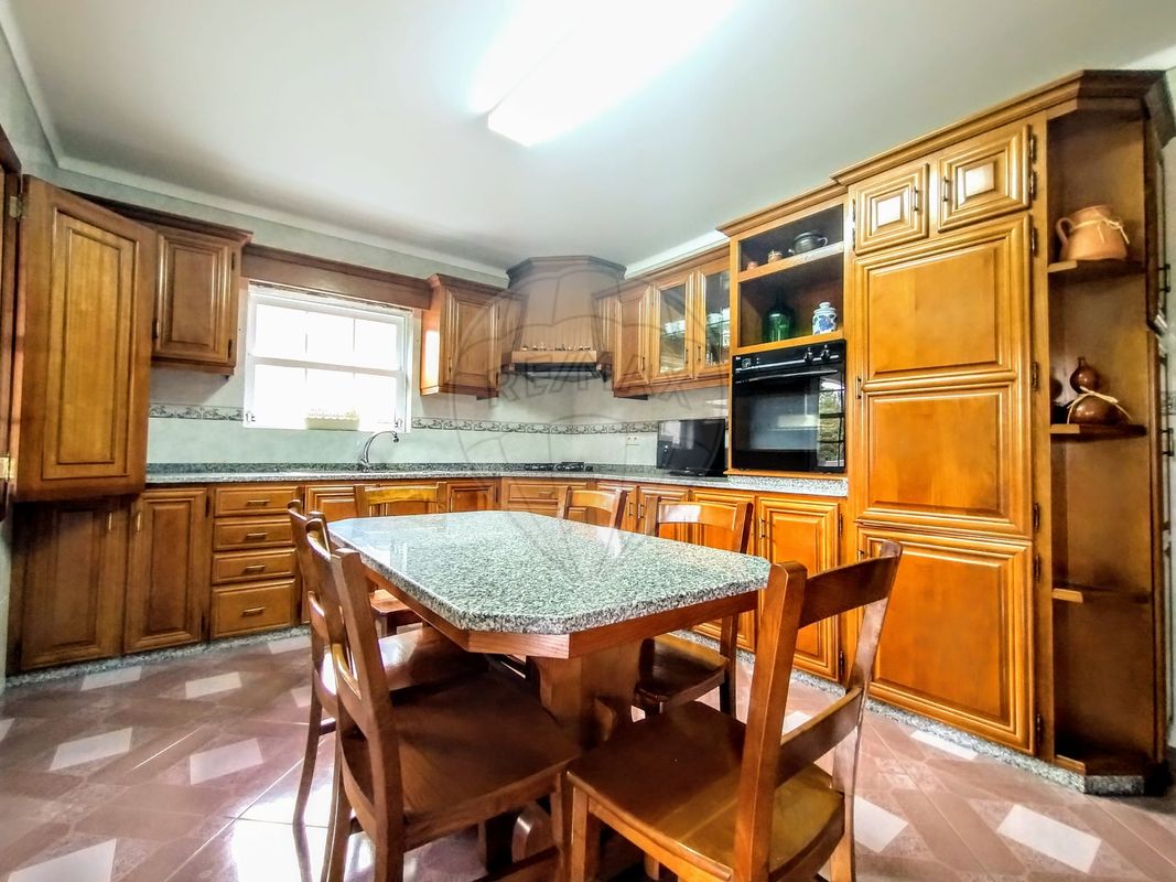 listing 126311008-16 picture-0