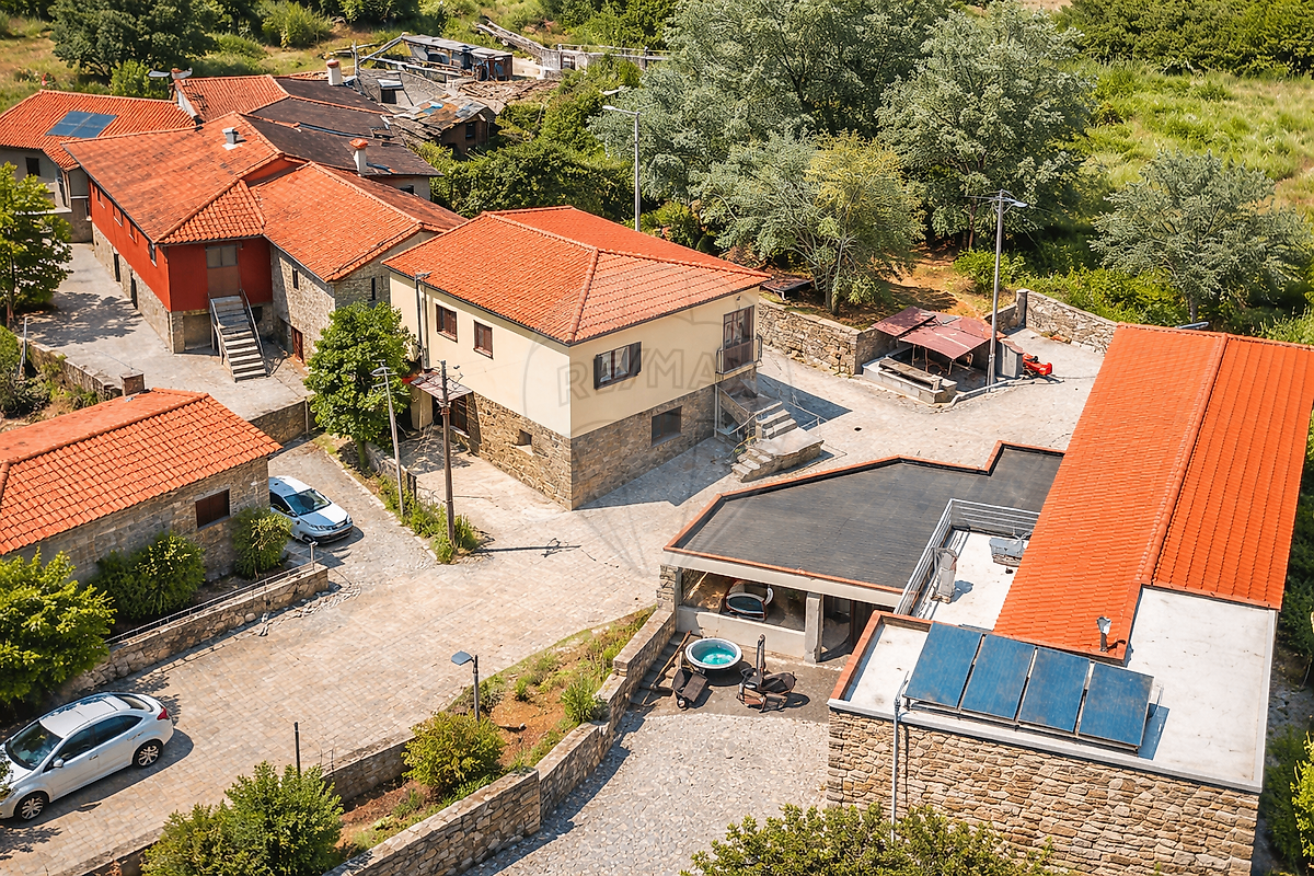 Moradia T5 à venda em Ribeira, Terras de Bouro — foto 2