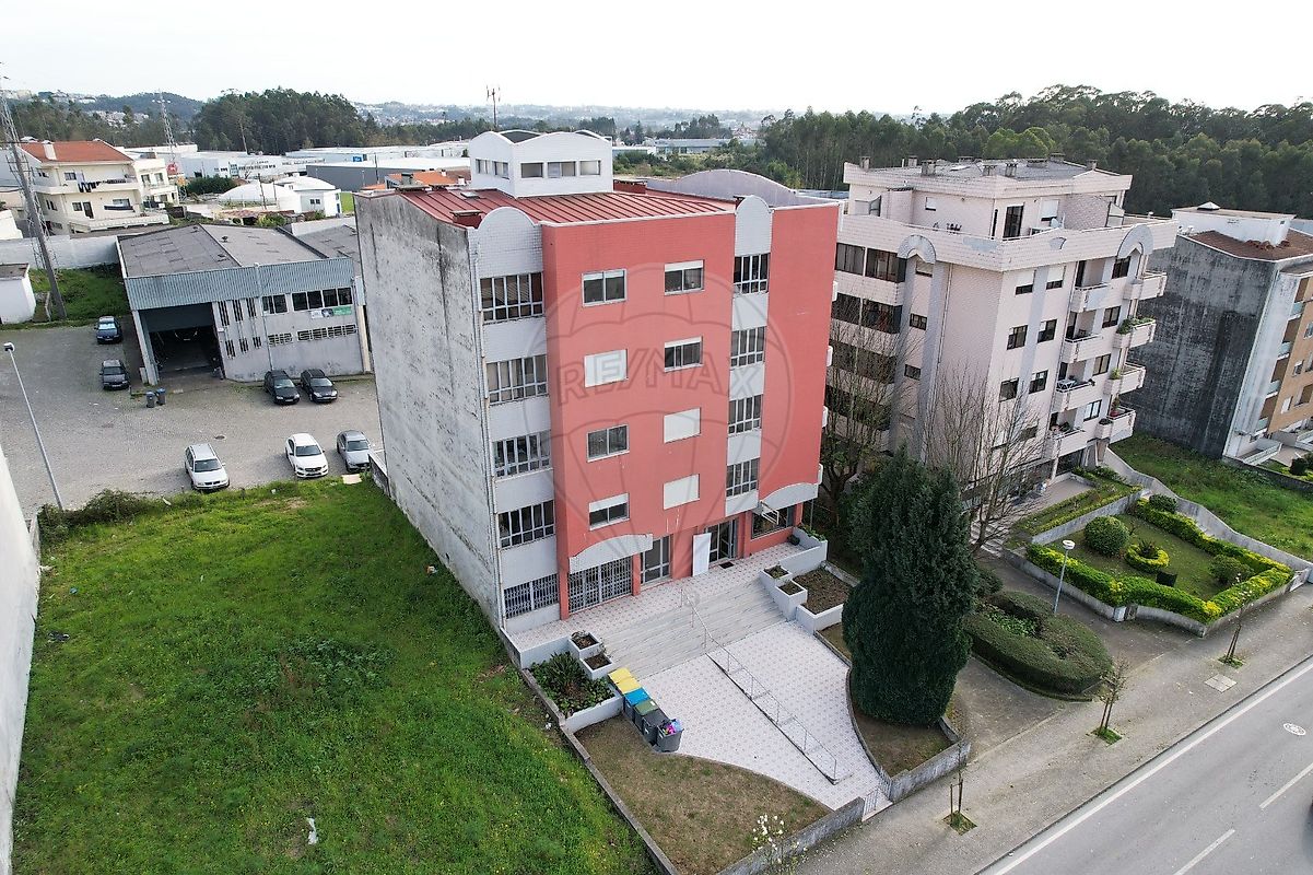 Apartamento T2 à venda em Maia