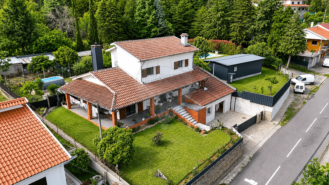 Moradia - Refojos de Basto, Outeiro e Painzela, Cabeceiras de Basto, Braga