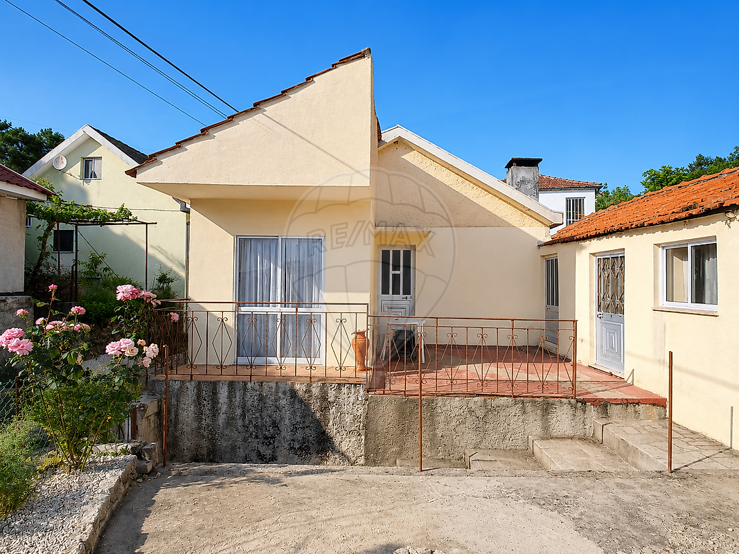 Moradia - Refojos de Basto, Outeiro e Painzela, Cabeceiras de Basto, Braga