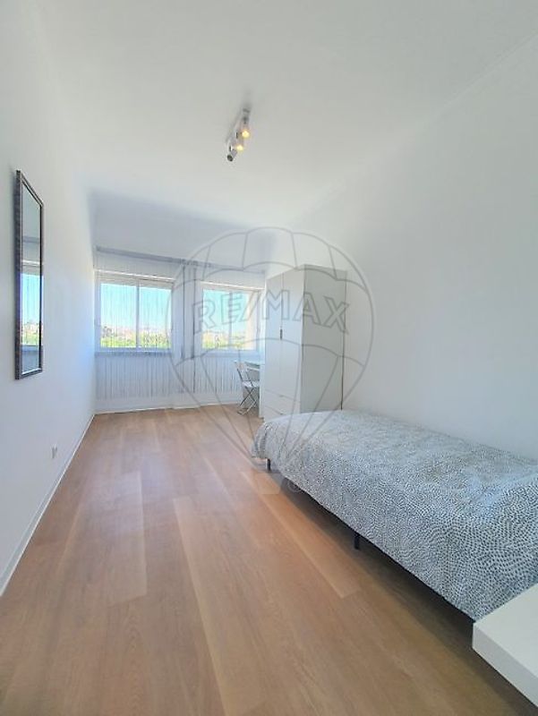 listing 126321039-14 picture-0