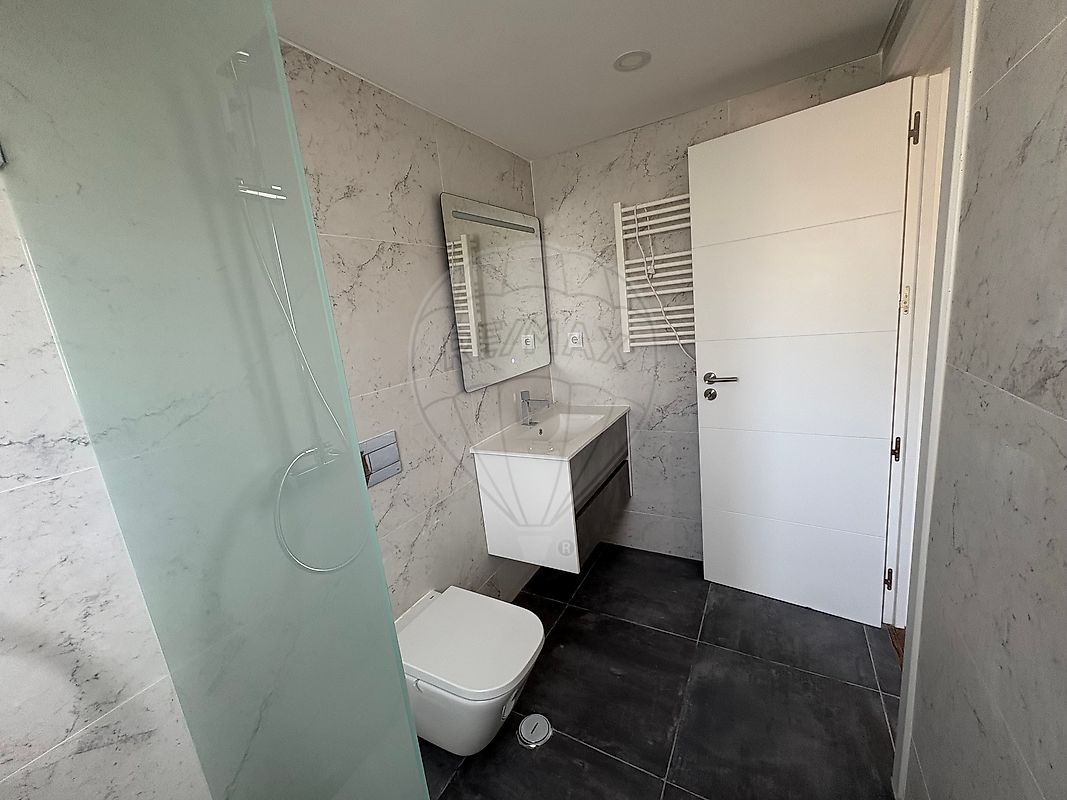 listing 126321021-26 picture-0