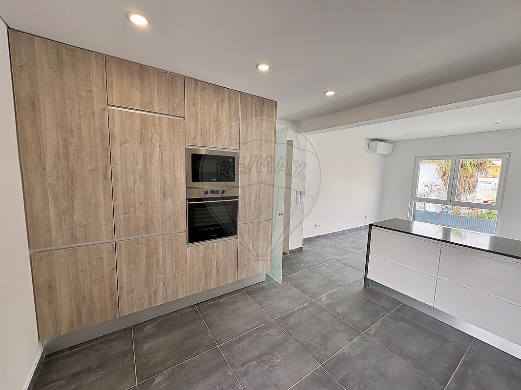 listing 126321021-26 picture-0