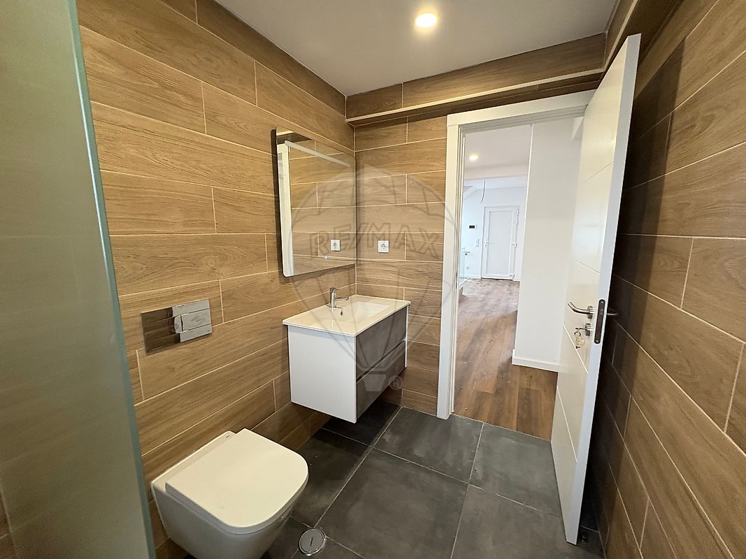 listing 126321021-26 picture-0