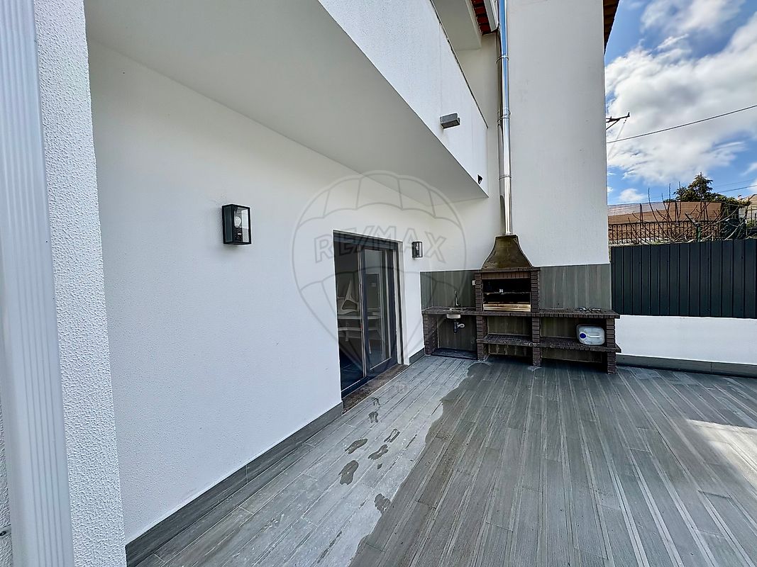 listing 126321021-26 picture-0