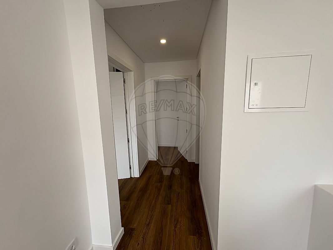 listing 126321021-26 picture-0