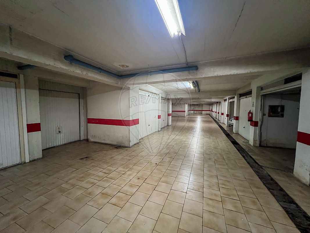 Garagem para venda