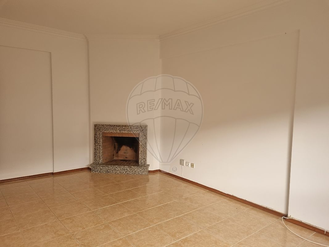 Apartamento T2 à venda em Sintra