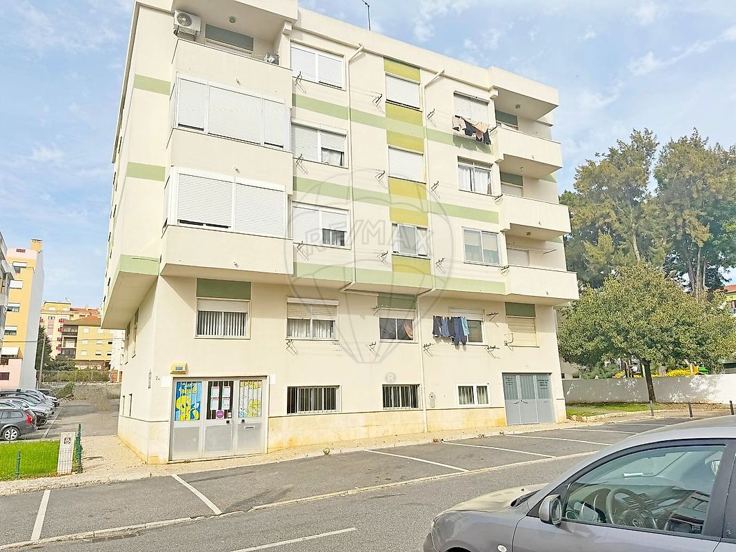 Apartamento T2 à venda em Sintra