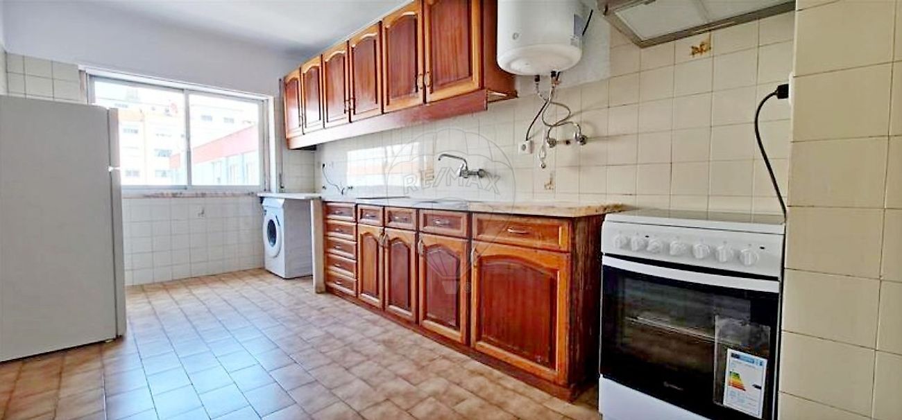 Apartamento T1 à venda em Sintra