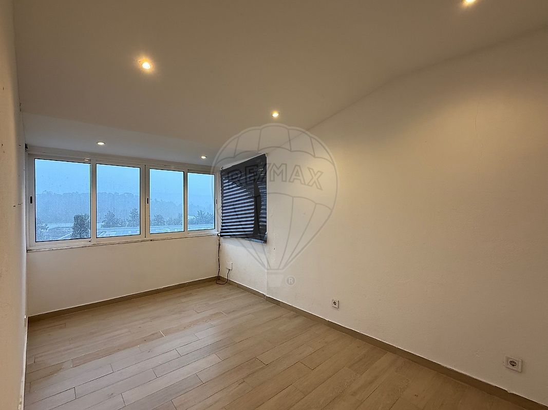 Apartamento T2 à venda em Sintra