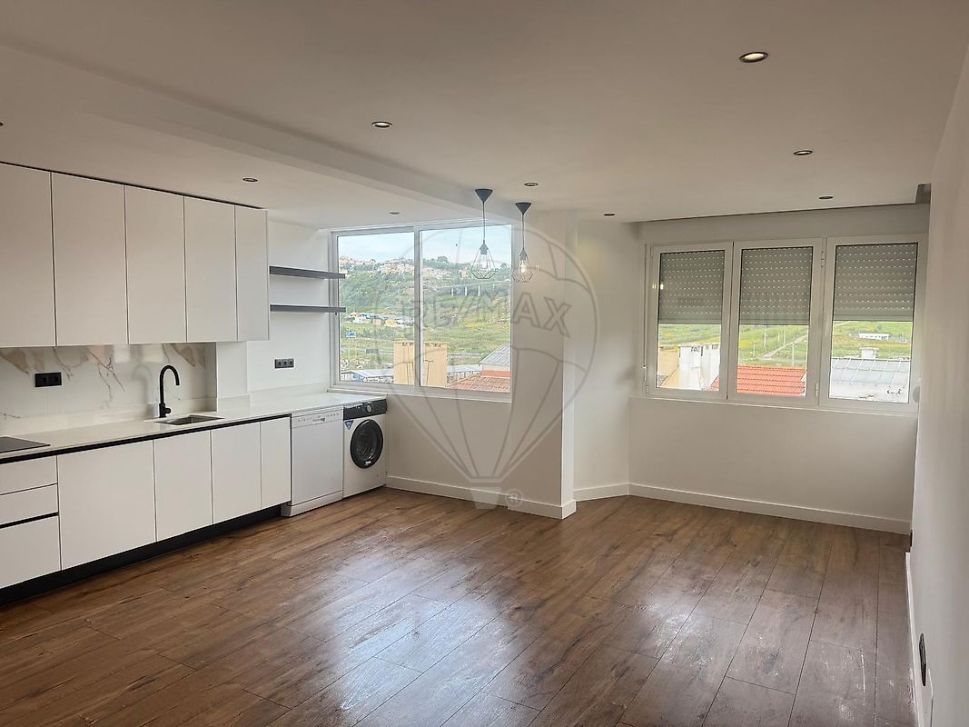 Apartamento - Póvoa de Santo Adrião e Olival Basto, Odivelas, Lisboa