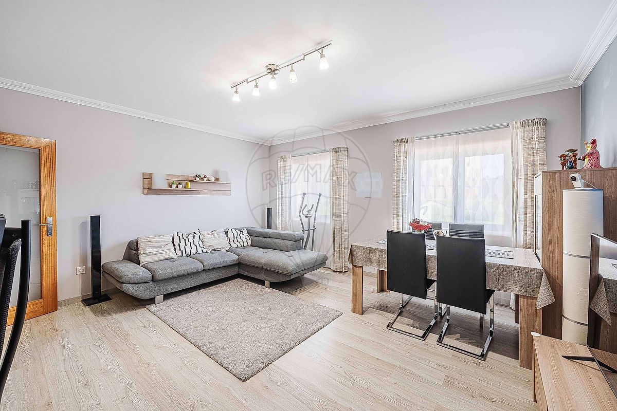 Apartamento T2 para arrendar em Vila Franca de Xira