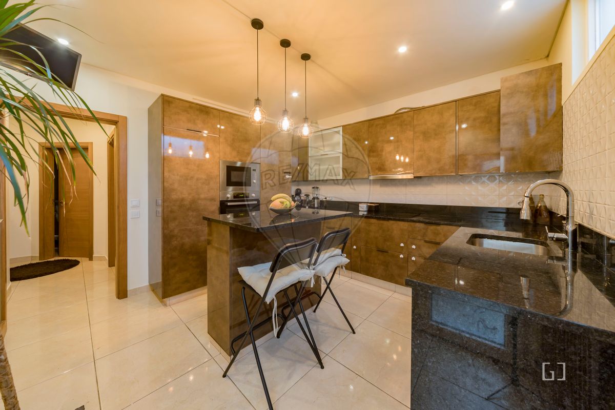 listing 126361030-6 picture-0