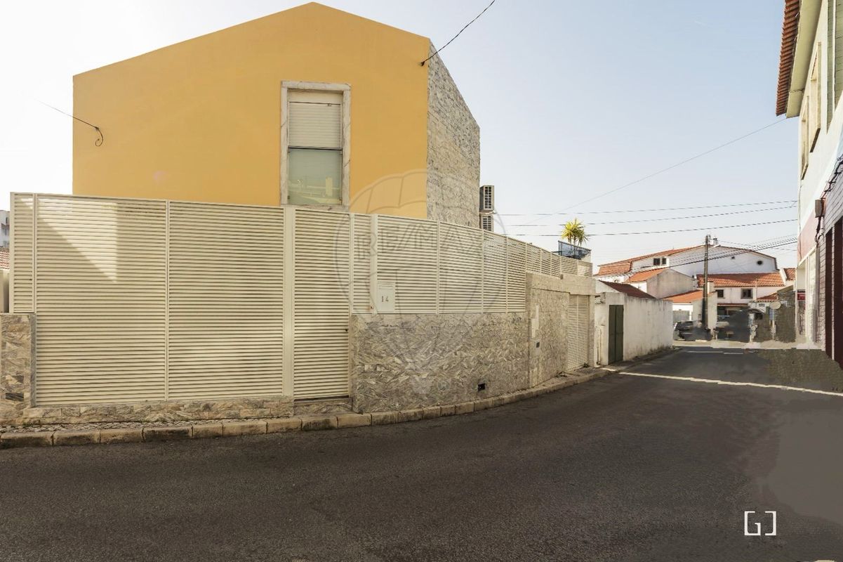 listing 126361030-6 picture-0