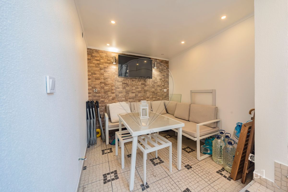 listing 126361030-6 picture-0