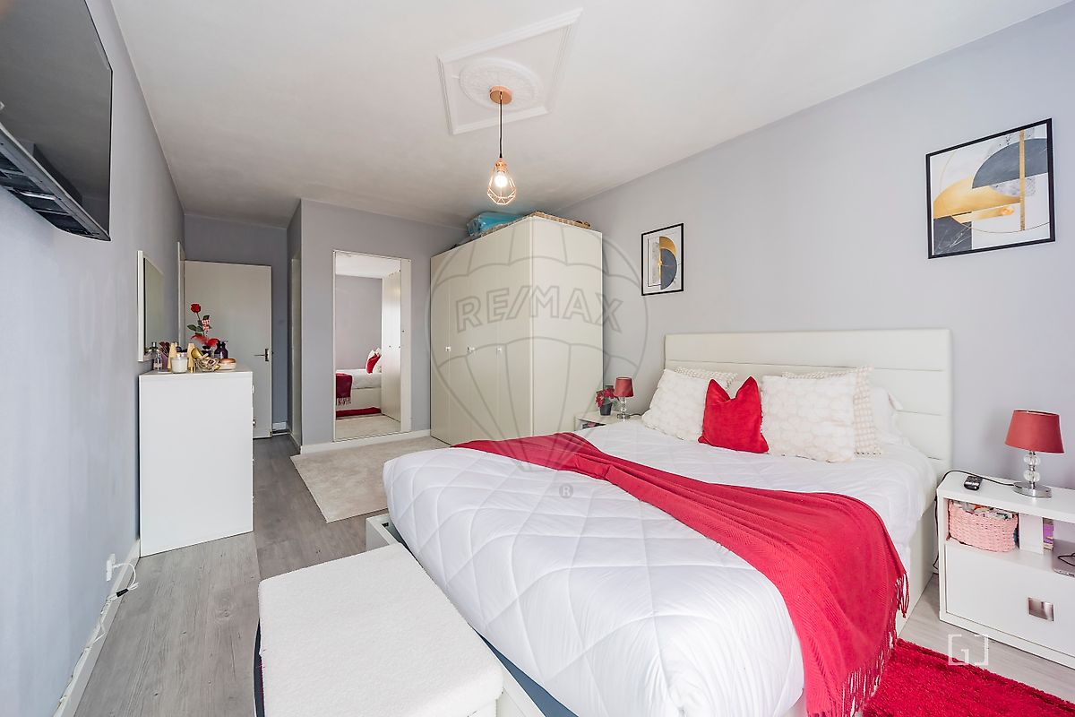 Apartamento T2 à venda em Sintra