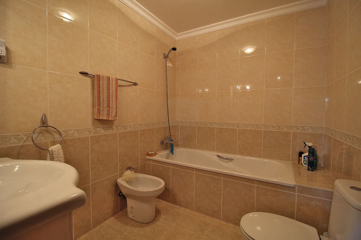 listing 126371005-79 picture-0