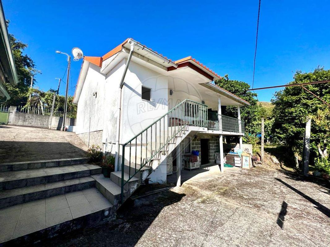 Moradia T2 para venda