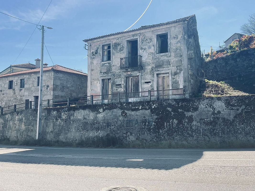 Moradia T2 à venda em Ponte da Barca
