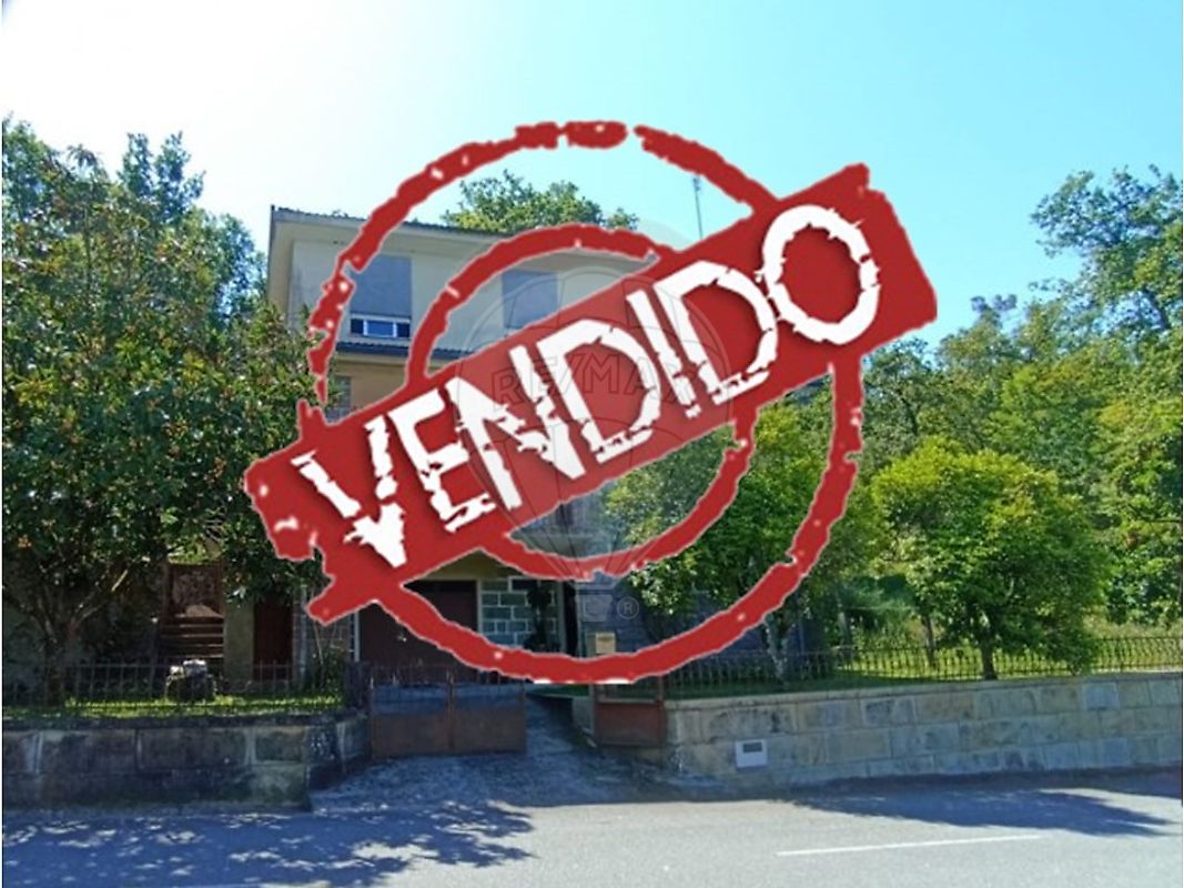 Moradia T4 para venda