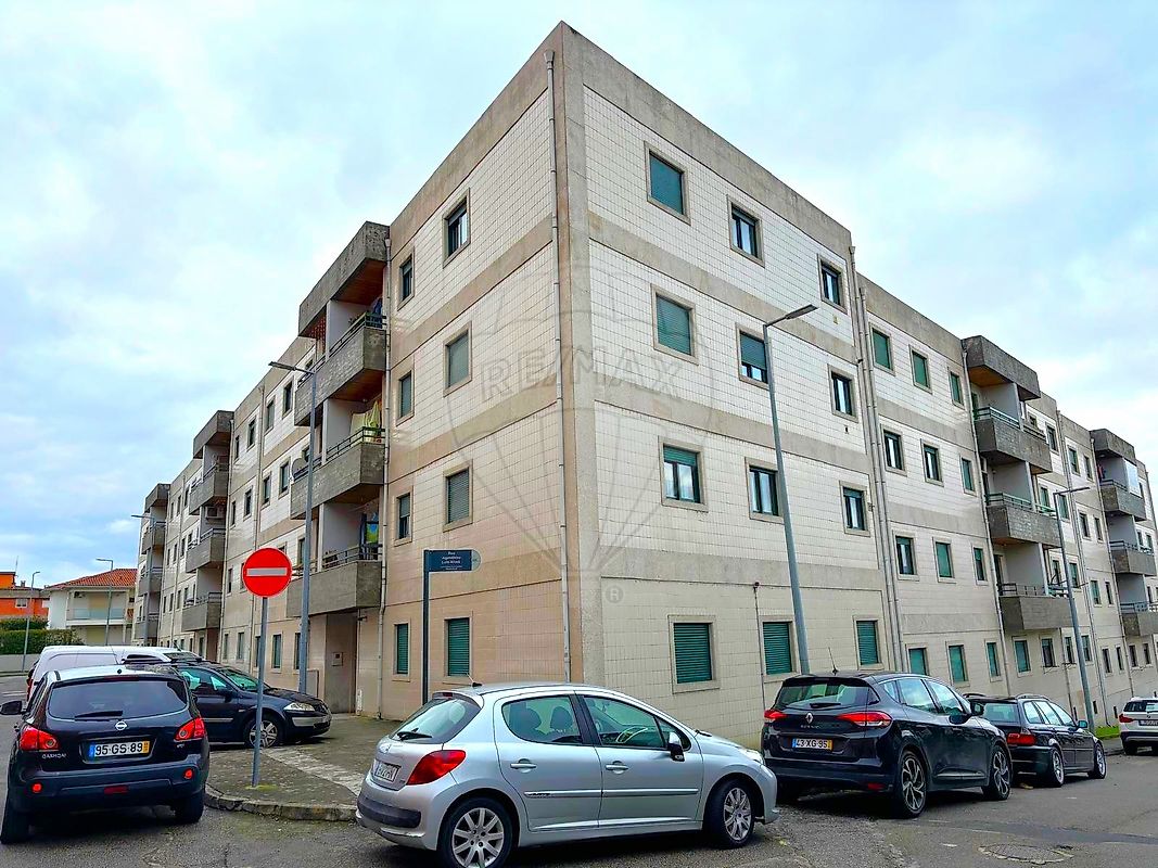 Apartamento T2 à venda em Chaves